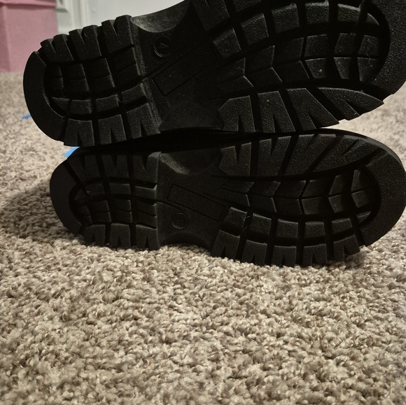 NWT Zoogs Kids Snow Boots - Picture 3 of 4
